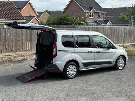 FORD TOURNEO CONNECT 1.5 TDCi Zetec