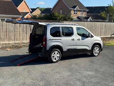 PEUGEOT RIFTER 1.5 BlueHDi Allure